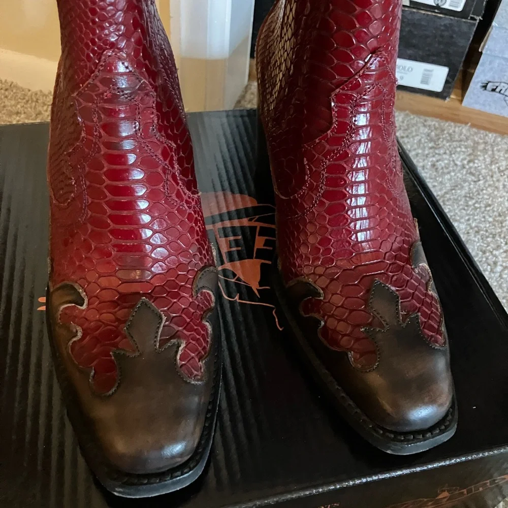 Freebird by Steven “Paula” Booties – Size 8 – Red/Brown Croc – EUC - Picture 3 of 12